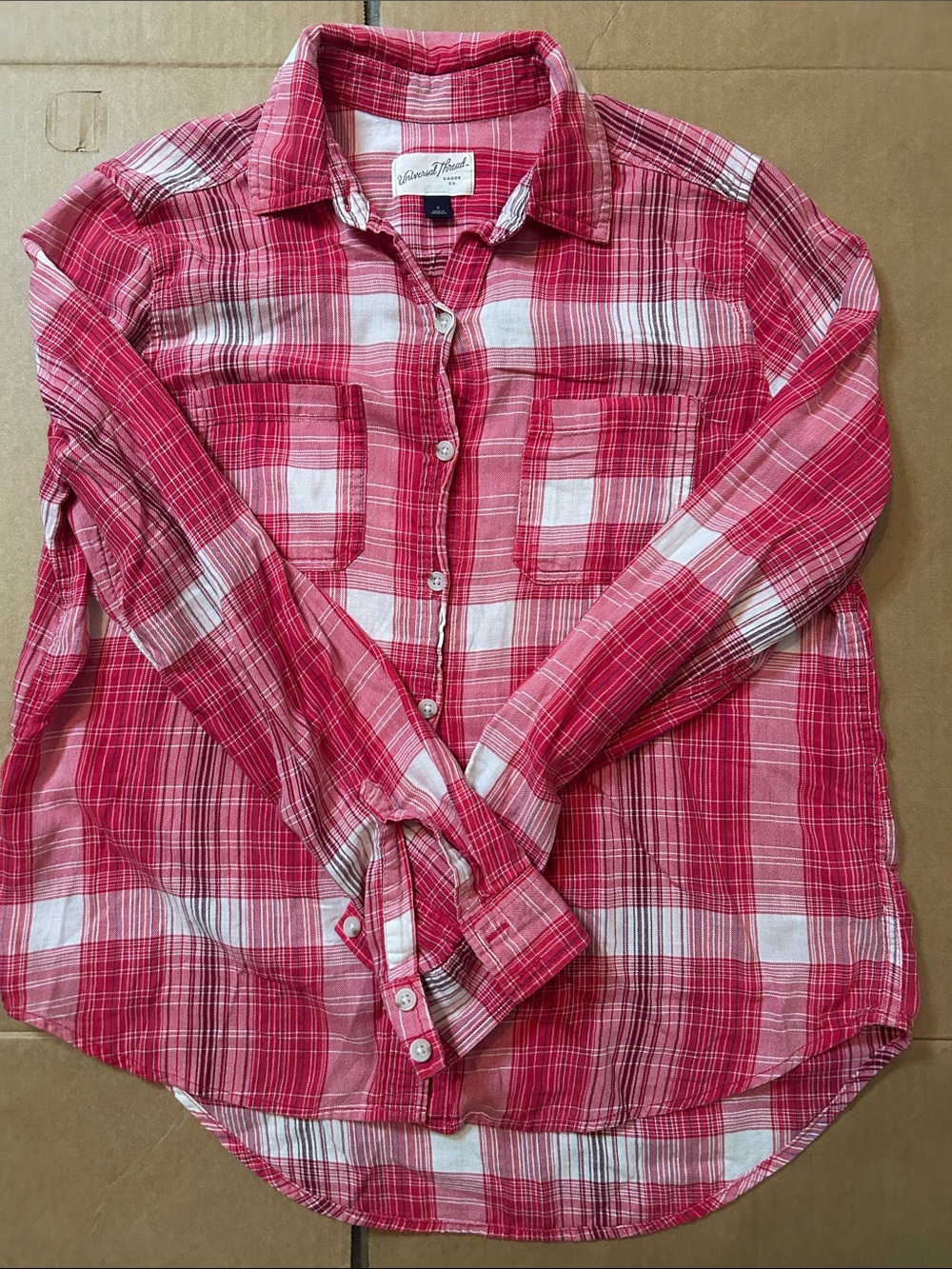Universal Thread Womens button-down shirt long sleeve Size Small Like New!